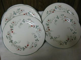 4 Pfaltzgraff Winterberry Dinner Plates 10 3/8 " Red & White Berries Green Holly