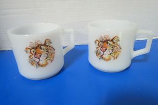 Set Of 2 Vintage Fire King Milk Glass Coffee Tea Mugs Exxon Tiger In Your Tank
