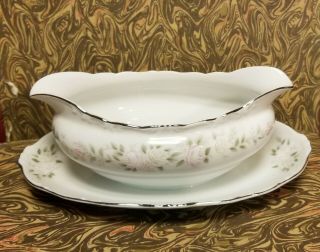 NOW WITH DISHES Sheffield Fine China Classic 501 Gravy Boat dish set W BOWLS 4