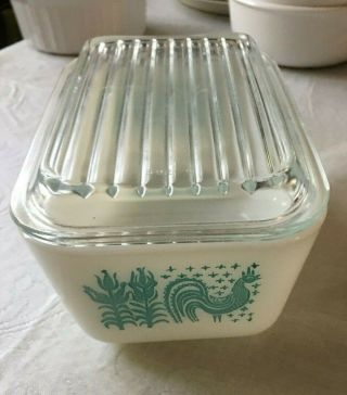 Pyrex Amish Butterprint Turquoise On White Refrigerator Dish W/lid