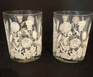 Set Of 2 Vintage Juice Glasses Clear W White Embossed Raised Flowers 4 " Tall