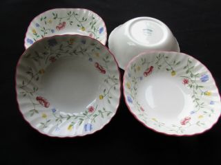 Set Of 4 Johnson Brothers Summer Chintz Square Cereal Soup Bowls 6 - 1/8