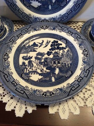 Churchill Blue Willow Made In England 6 Piece Set - Dinner Plates,  Cups & Saucers 2
