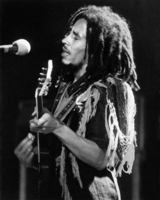 1978 Rhythm Guitarist Singer Bob Marley Glossy 8x10 Photo Music Print Poster