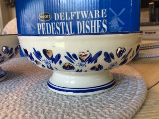 Set of 2 Delftware pedestal dishes 4