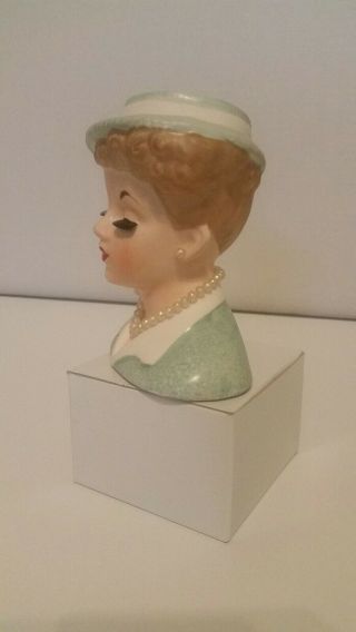 VINTAGE NAPCO LADY HEAD VASE - PEARL NECKLACE,  EARRINGS - GREEN DRESS,  HAT,  BOW 2