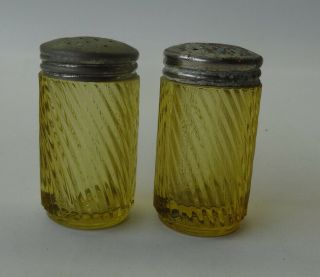 Federal Diana Amber Salt And Pepper Shakers