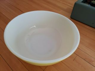 Vintage Pyrex citrus bowl Large 4 Qt Mixing Bowl 404 11 yellow 3