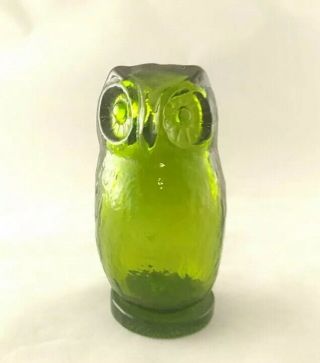 Vintage Pilgrim Hand Blown Green Glass Owl Figural Bird Paperweight Figurine