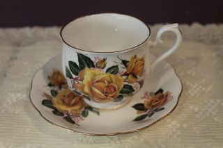 Royal Albert Tea Cup And Saucer - Yellow Tea Rose