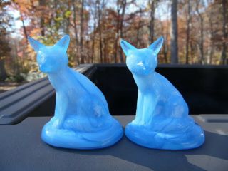 Gorgeous Vintage Boyd Glass Fox Figurines In Alpine Blue Slag Glass