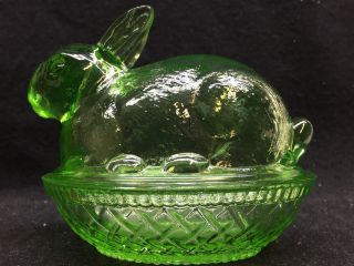 Green Vaseline Glass Bunny Rabbit Uranium On Nest Basket Dish Easter Candy Neon