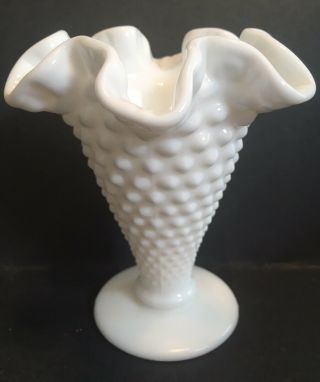 Vtg Fenton Bud Vase Hobnail Milk Glass
