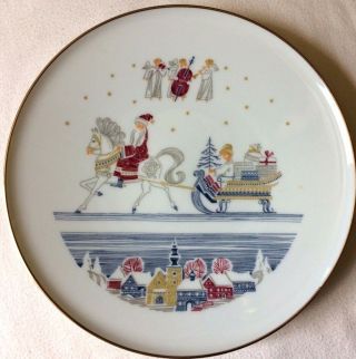 Heinrich Christmas Plate 9.  75 " Santa Angels Horse Sleigh Village Germany Vintage