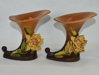 Vintage Roseville Pottery Water Lily Brown Cornucopias 177 - 6