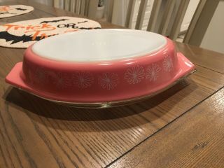 Vintage Pink Pyrex Daisy 1.  5 Quart Divided Casserole Bowl with Lid RARE 2