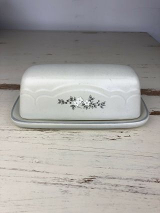 Pfaltzgraff Heirloom Covered Butter Dish Small White Flowers Estate