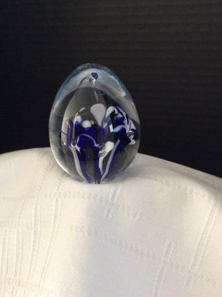 " Gibson " 1995 Cobalt Blue Flowers White/clear Paperweight