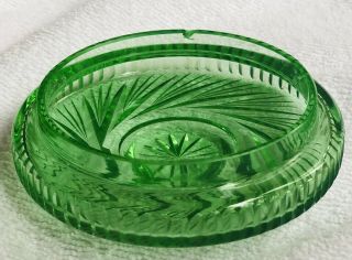 RARE BOHEMIAN GREEN PINWHEEL CUT GLASS POWDER JAR BOX CZECHO - SLOVAKIA MARKED 3