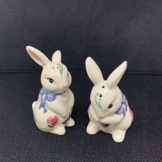 Lenox Poppies On Blue Barnyard Bunny Salt & Pepper Shakers Rabbits Bunnies