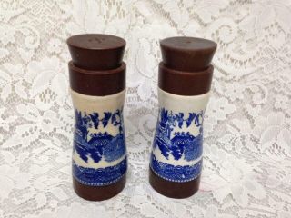 Vintage,  Rare,  Blue Willow 6in Wood - Ceramics Salt Or Pepper Shakers