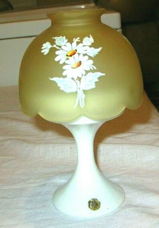 Vintage Westmoreland Hand Painted Fairy Lamp White Daisy 