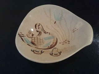 Red Wing Pottery Bob White Quail Bird Serving Bowl With Handle 9 1/4 "