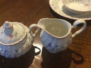 Johnson Bros Summer Chintz Creamer / Pitcher And Sugar Bowl With Lid,  Exc Cond