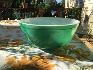 Green Pyrex Nesting Mixing Bowl 403 2 1/2 Qt Made In The U.  S.  A.