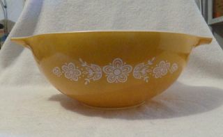 Vintage Pyrex Butterfly Gold 4 Qt.  444 Cinderella Bowl - - Look