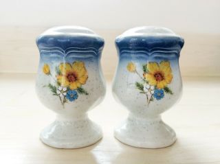 Mikasa Country Club Amy Pattern Salt And Pepper Shakers Yellow Flowers