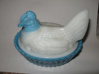 Vintage Chicken Or Hen On Nest Blue White Candy Dish