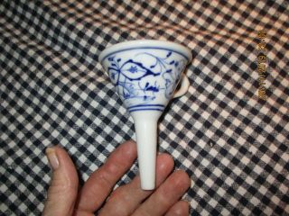 " Blue Onion " - Hand Painted - 4 1/2 " Long,  3 1/8 " Wide Porcelain Funnel - Vintage