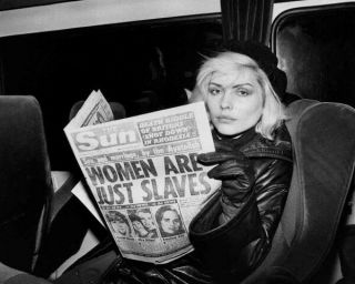 Debbie Harry Unsigned Photograph - M8441 - Lead Singer Of Punk Rock Band Blondie
