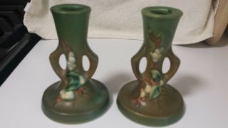 Vintage 1940s Roseville U.  S.  A.  Pottery Green Snowberry Candle Holder Set 1cs2