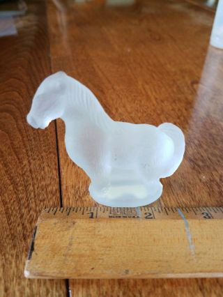 Summit Art Glass Horse Hand Crafted Animal Figurine 2.  5in.  Long Has Label