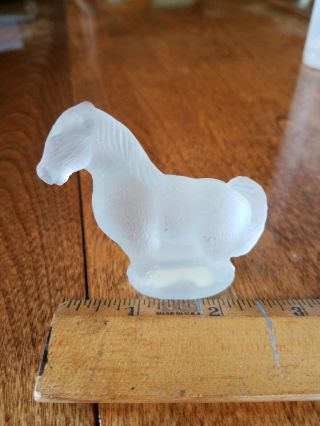 SUMMIT Art Glass HORSE Hand Crafted Animal Figurine 2.  5in.  Long has label 3