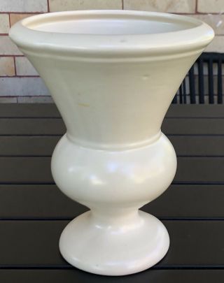 Vintage Eggshell White Royal Haeger Art Pottery Urn Vase Planter