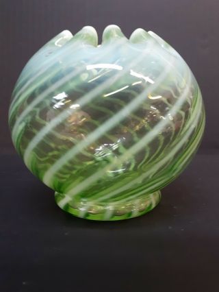 Model Flint Fenton Eapg Green Opalescent Swirl Glass Rose Bowl