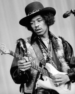 Jimi Hendrix Photo - M4825 - One Of The Most Influential Electric Guitarists