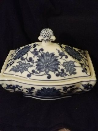 Vintage Covered Vegetable Dish,  Blue And White.  With Lid.  Made In Bombay.