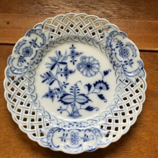 Vintage Meissen Signed Blue & White Floral Scallop Edged Plate – Marked On Backs