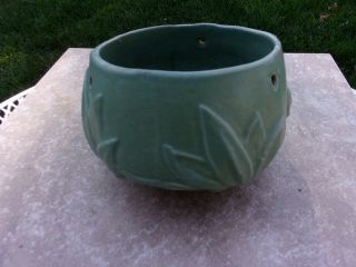 1920s Mccoy Pottery Berries And Leaves Hanging Planter Bowl