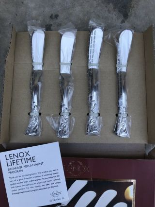 Lenox Set Of 4 Holiday Spreaders wrapped 2