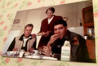 Elvis Presley In His Parents Kitchen With Vernon Postcard Memphis