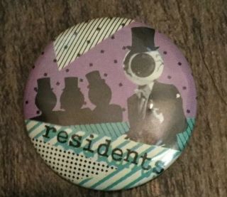 The Residents Eyeball W/ Top Hat Small Pin
