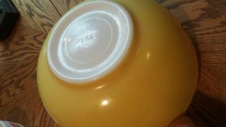 Vintage Pyrex Yellow Mixing Nesting Bowl No Numbers T.  M.  Reg.  Us Pat.  Off.  1940s