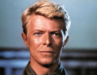 David Bowie ‏ 10x 8 Unsigned Photo - P157 - Merry Christmas Mr.  Lawrence