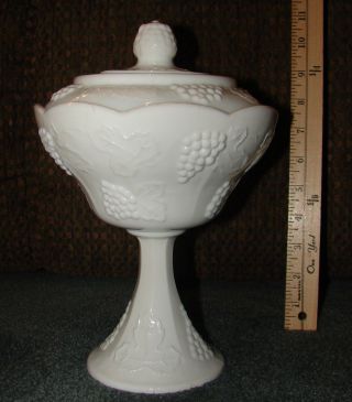 Vintage White Milk Glass Pedestal Footed Candy Dish Bowl Lid Oak Leaves Grapes