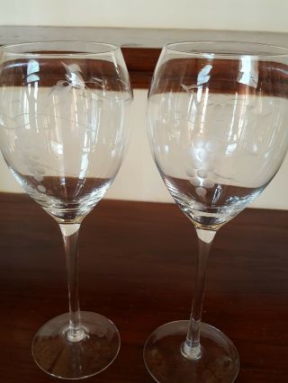 2 Crystal Wine Glasses Etched Grape Clusters Vines & Leaves